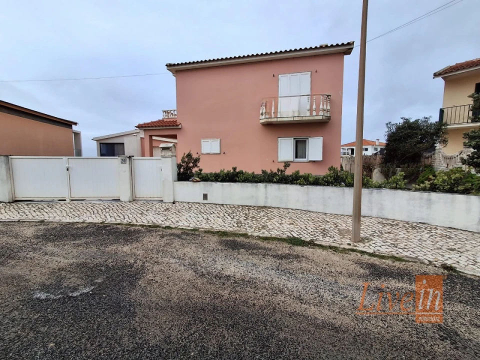 Moradia T5 para Venda em Silveira Foto 51