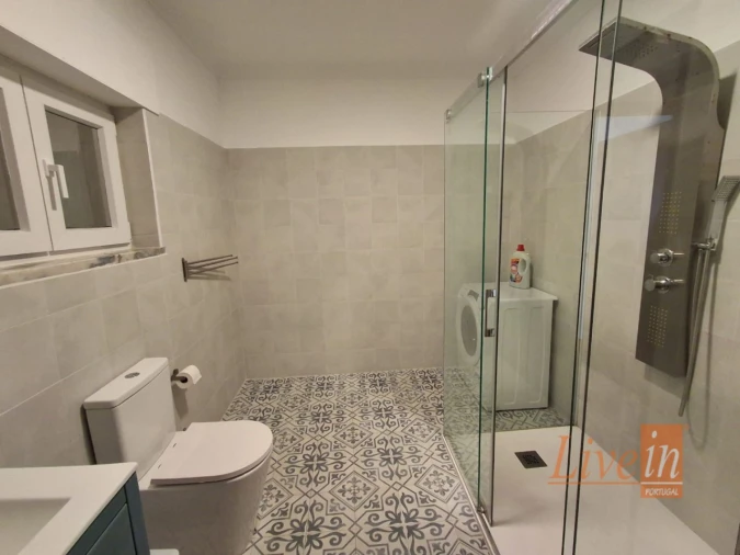 Moradia T5 para Venda em Silveira Foto 8