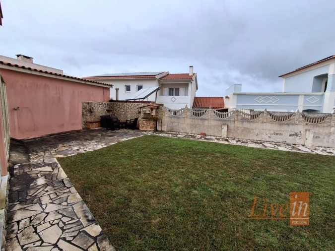 Moradia T5 para Venda em Silveira Foto 35