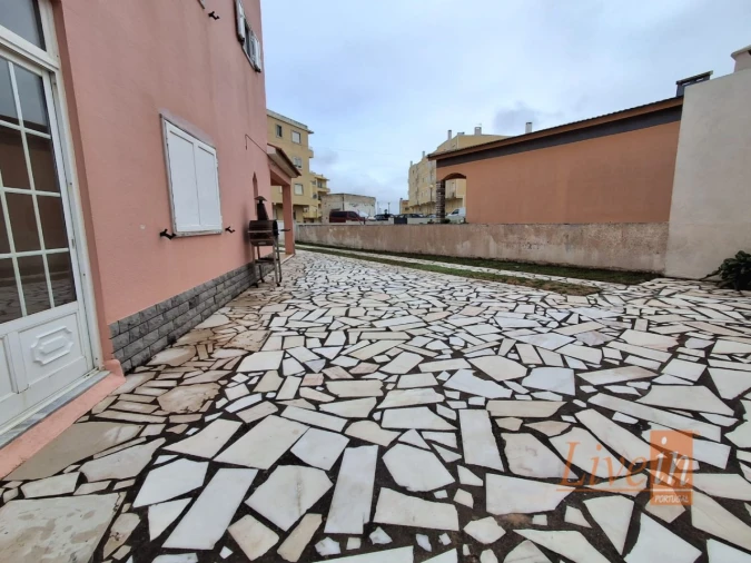 Moradia T5 para Venda em Silveira Foto 42