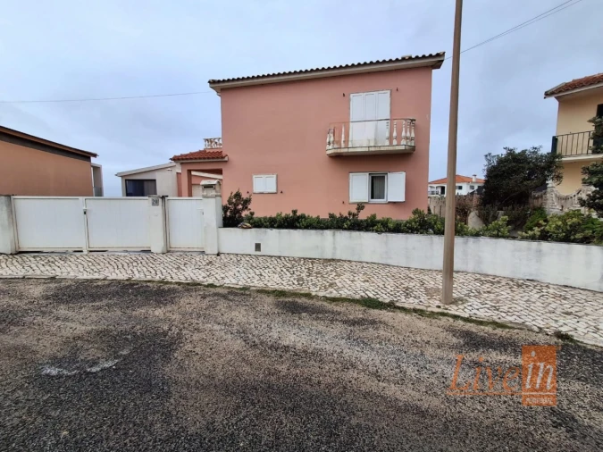 Moradia T5 para Venda em Silveira Foto 51