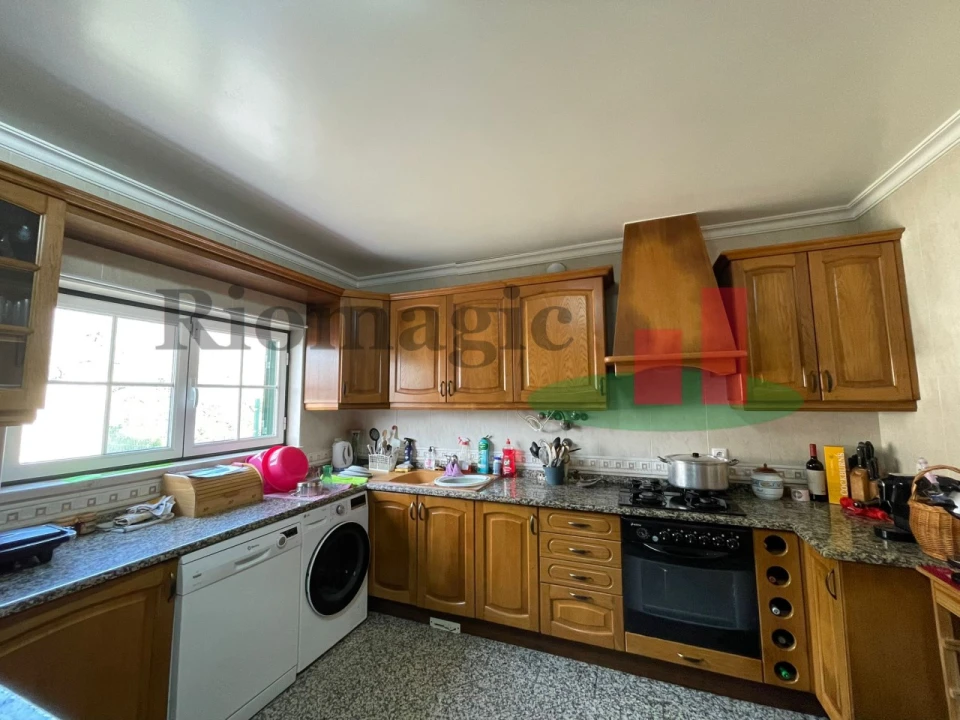 Moradia T4 para Venda em Manique do Intendente, Vila Nova de São Pedro e Maçussa Foto 7