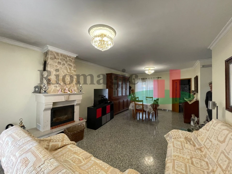 Moradia T4 para Venda em Manique do Intendente, Vila Nova de São Pedro e Maçussa Foto 11