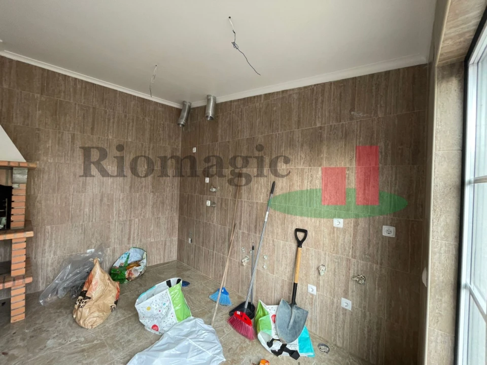 Moradia T4 para Venda em Manique do Intendente, Vila Nova de São Pedro e Maçussa Foto 57