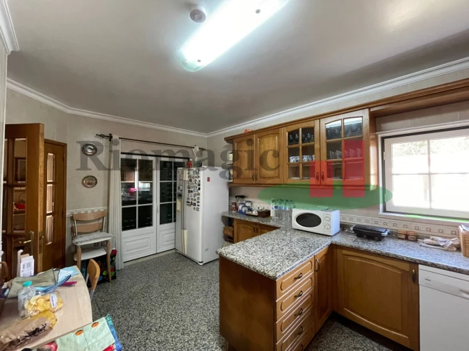 Moradia T4 para Venda em Manique do Intendente, Vila Nova de São Pedro e Maçussa Foto 5