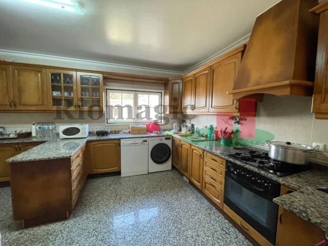 Moradia T4 para Venda em Manique do Intendente, Vila Nova de São Pedro e Maçussa Foto 6