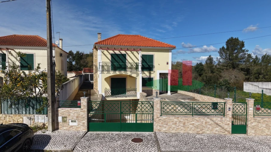 Moradia T4 para Venda em Manique do Intendente, Vila Nova de São Pedro e Maçussa