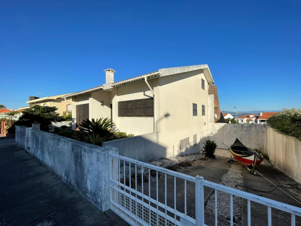 Moradia T5 para Venda em Torreira Foto 1