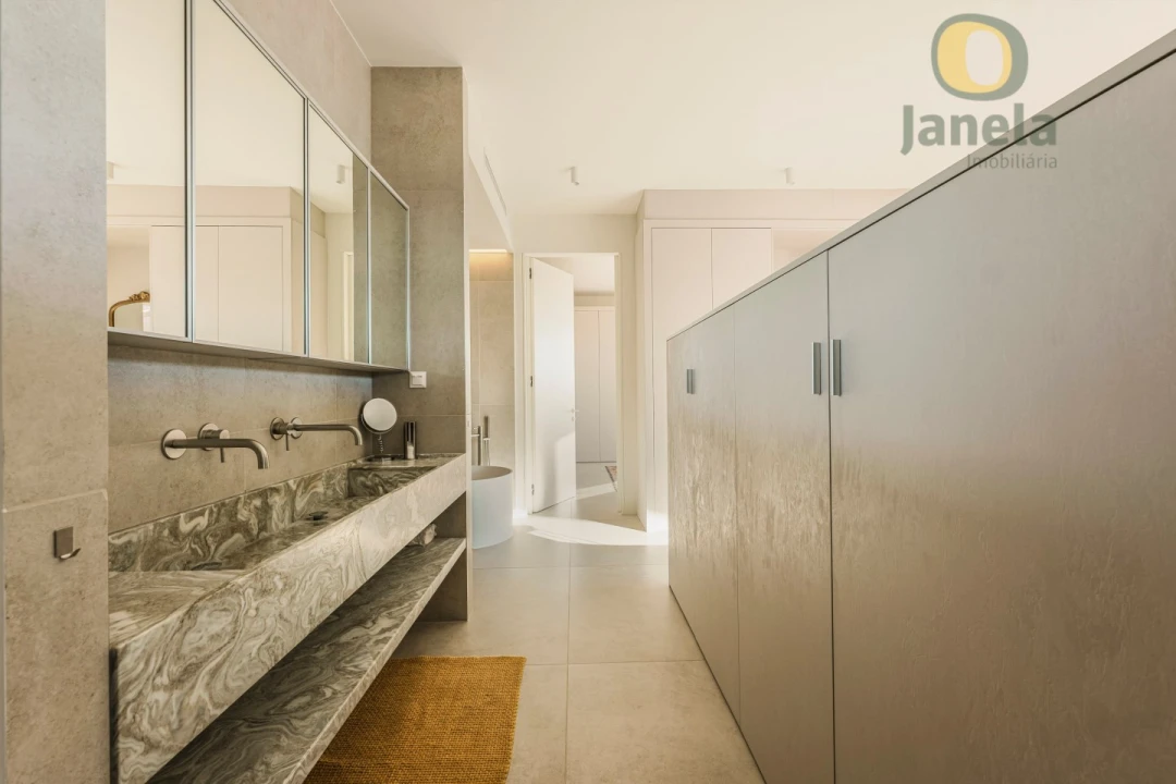 Moradia T4 para Venda em Lagos (São Sebastião e Santa Maria) Foto 11