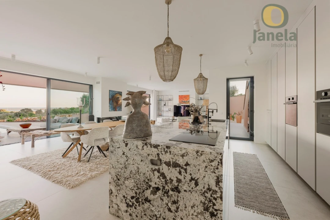 Moradia T4 para Venda em Lagos (São Sebastião e Santa Maria) Foto 19