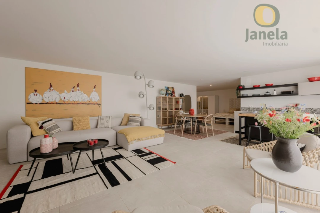 Moradia T4 para Venda em Lagos (São Sebastião e Santa Maria) Foto 22