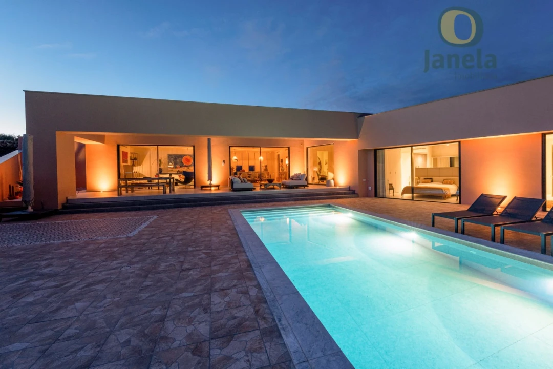 Moradia T4 para Venda em Lagos (São Sebastião e Santa Maria) Foto 5