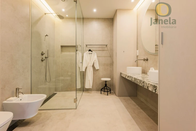 Moradia T4 para Venda em Lagos (São Sebastião e Santa Maria) Foto 12