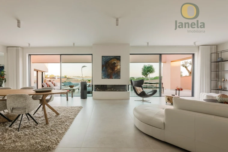 Moradia T4 para Venda em Lagos (São Sebastião e Santa Maria) Foto 18