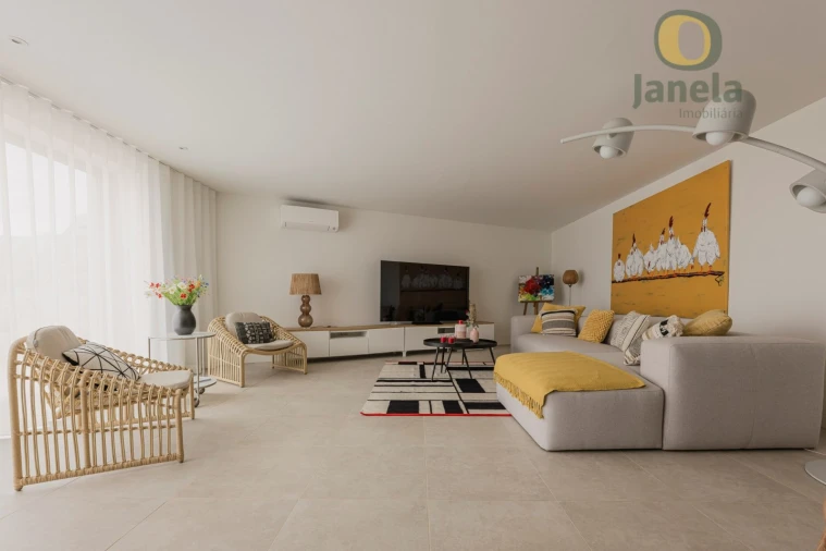 Moradia T4 para Venda em Lagos (São Sebastião e Santa Maria) Foto 21