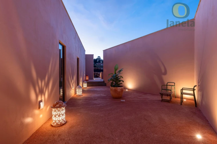 Moradia T4 para Venda em Lagos (São Sebastião e Santa Maria) Foto 29