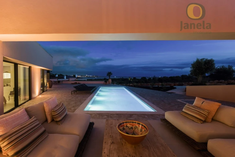 Moradia T4 para Venda em Lagos (São Sebastião e Santa Maria) Foto 10