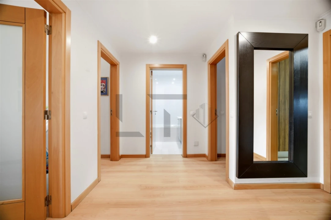 Apartamento T2 para Venda em Alcabideche Foto 4