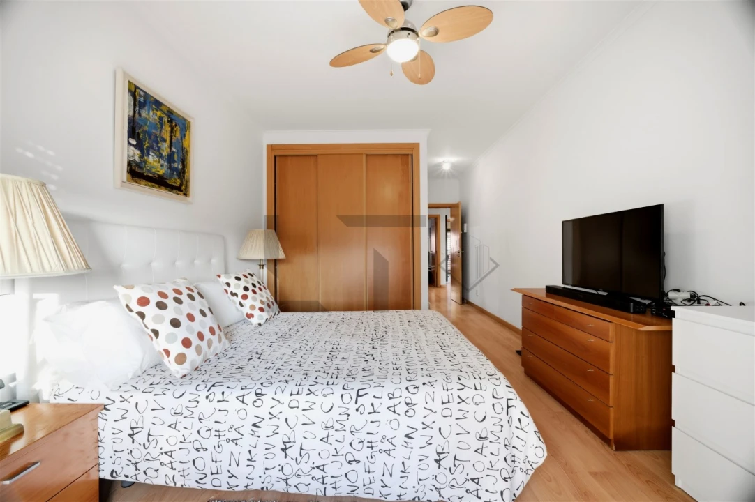 Apartamento T2 para Venda em Alcabideche Foto 10