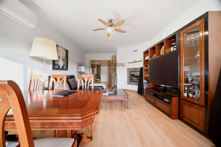 Apartamento T2 para Venda em Alcabideche Foto 6