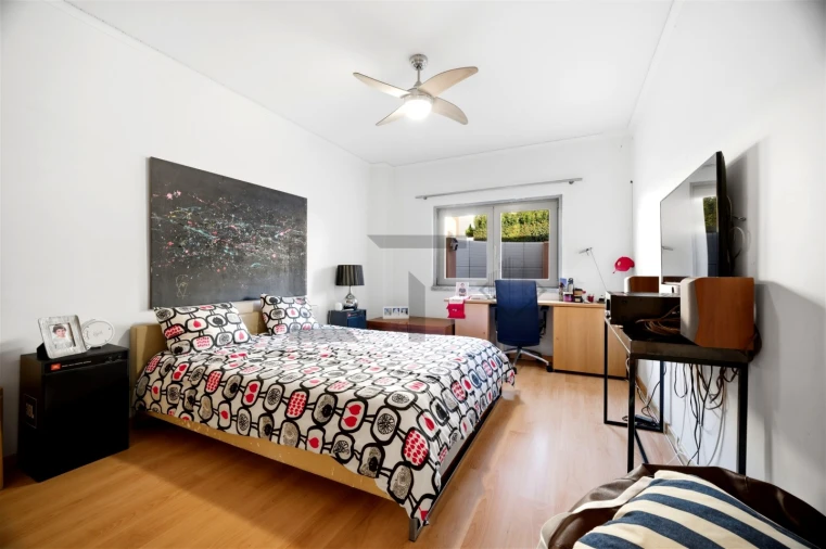 Apartamento T2 para Venda em Alcabideche Foto 11