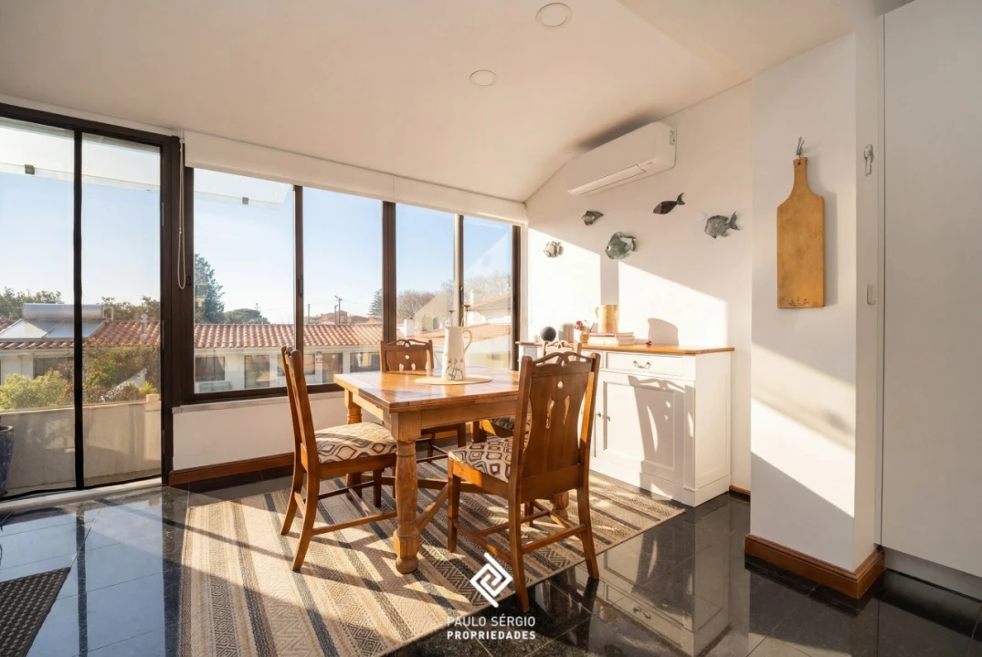 Moradia T4 para Venda em São Felix da Marinha Foto 7