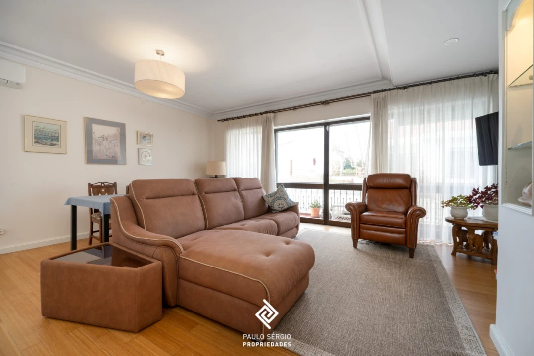 Moradia T4 para Venda em São Felix da Marinha Foto 10