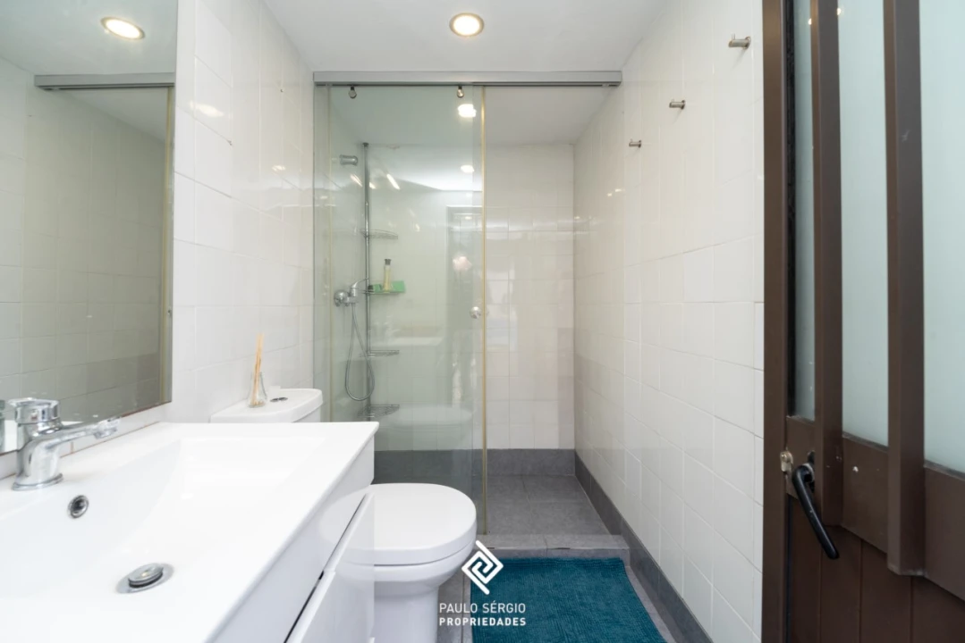 Moradia T4 para Venda em São Felix da Marinha Foto 16