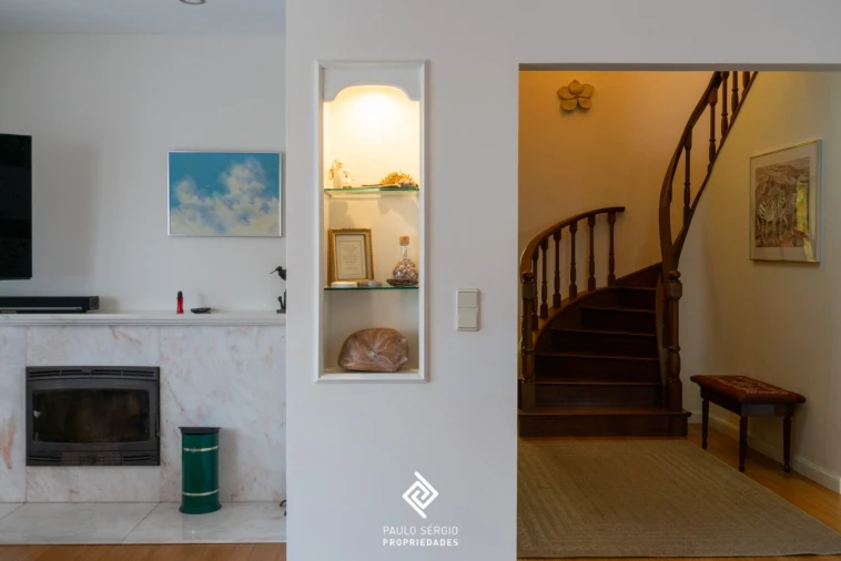 Moradia T4 para Venda em São Felix da Marinha Foto 11