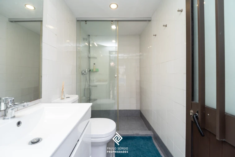 Moradia T4 para Venda em São Felix da Marinha Foto 16