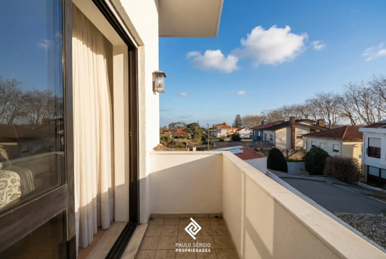 Moradia T4 para Venda em São Felix da Marinha Foto 20