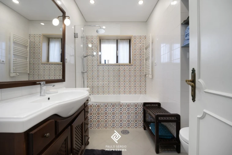 Moradia T4 para Venda em São Felix da Marinha Foto 29