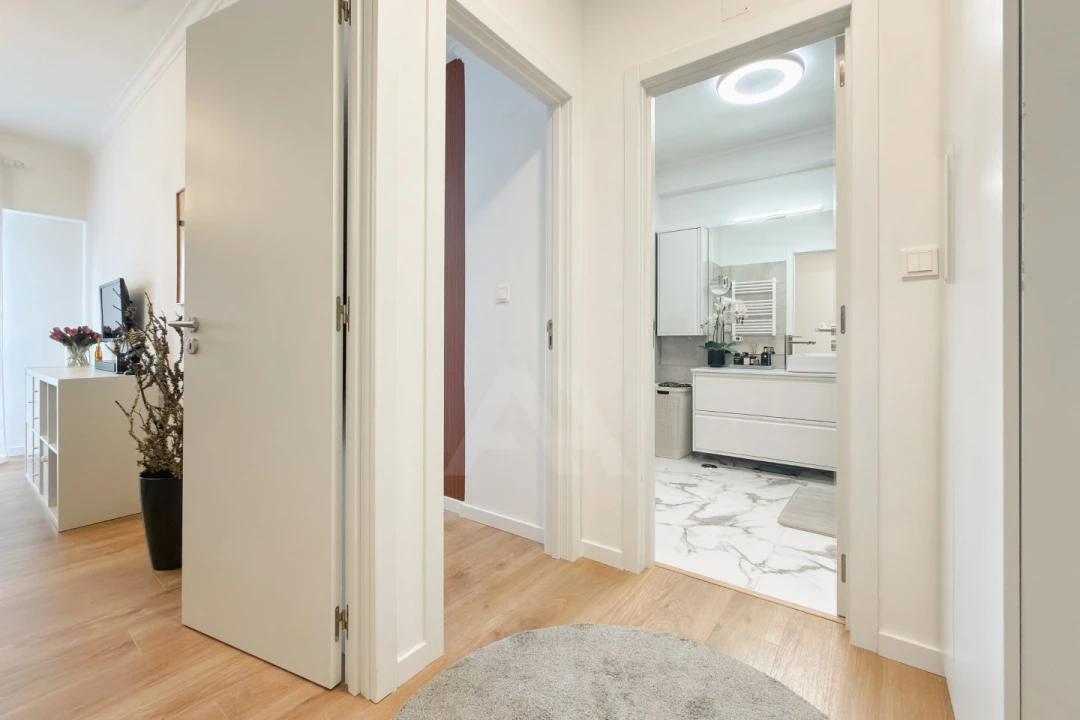 Apartamento T2 para Venda em Massamá e Monte Abraão Foto 18