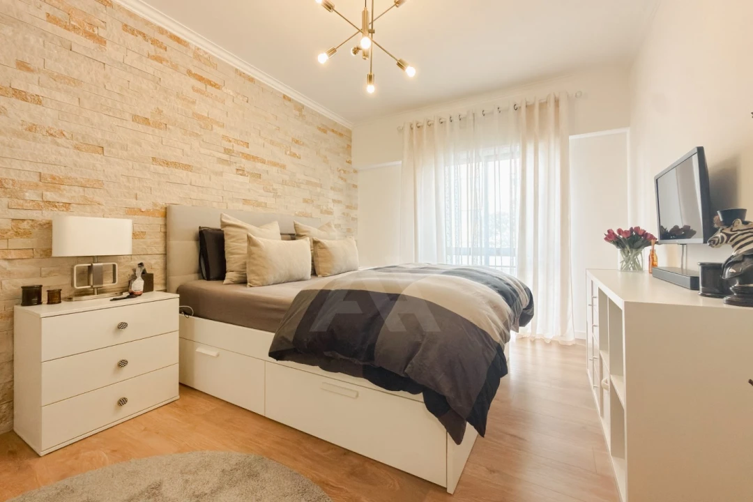 Apartamento T2 para Venda em Massamá e Monte Abraão Foto 19