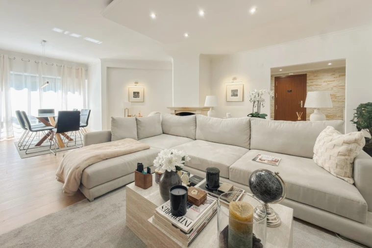 Apartamento T2 para Venda em Massamá e Monte Abraão