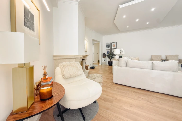 Apartamento T2 para Venda em Massamá e Monte Abraão Foto 8