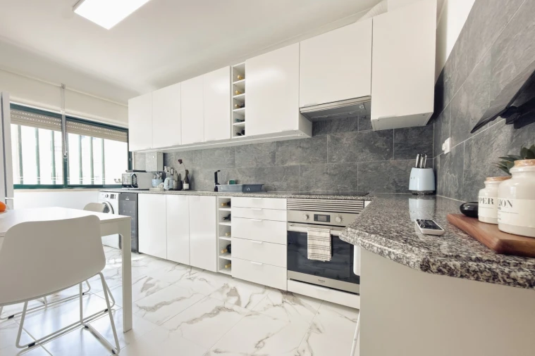 Apartamento T2 para Venda em Massamá e Monte Abraão Foto 11