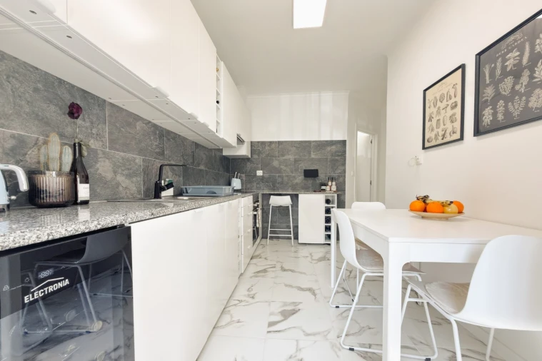 Apartamento T2 para Venda em Massamá e Monte Abraão Foto 14