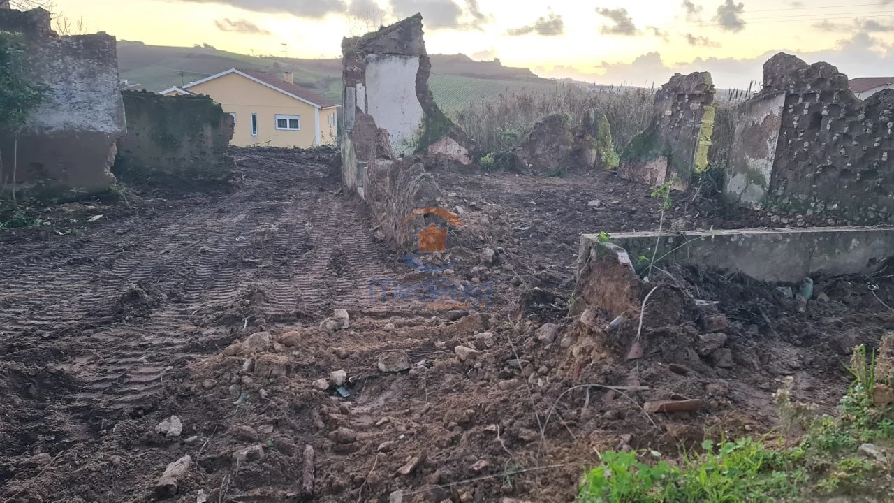 Moradia T3 para Venda em Ventosa Foto 5