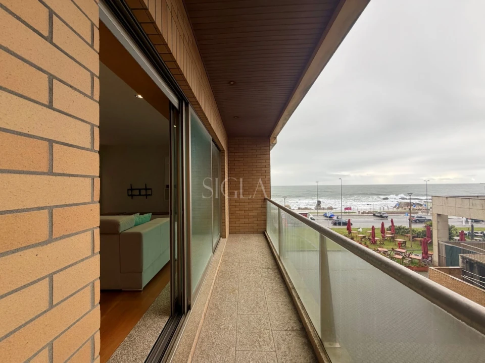 Apartamento T2 para Arrendamento em Canidelo Foto 6