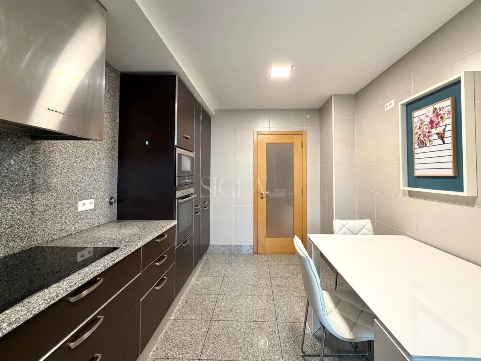 Apartamento T2 para Arrendamento em Canidelo Foto 8