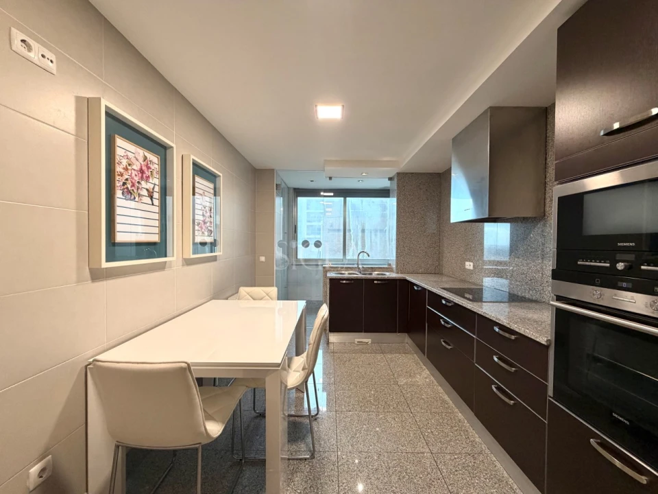 Apartamento T2 para Arrendamento em Canidelo Foto 9