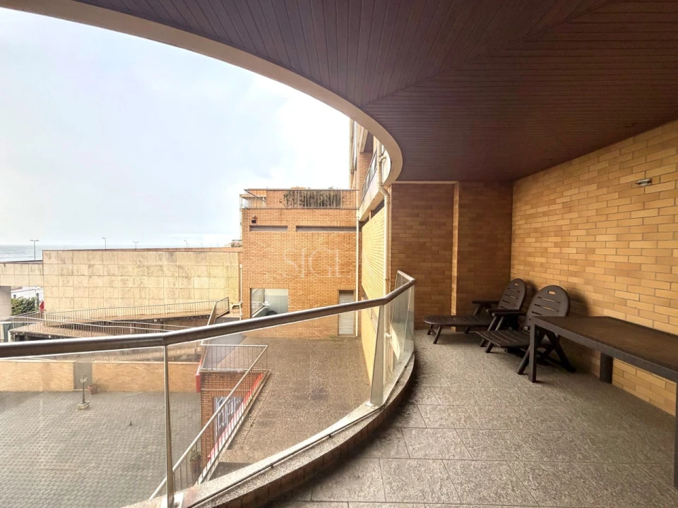 Apartamento T2 para Arrendamento em Canidelo Foto 17