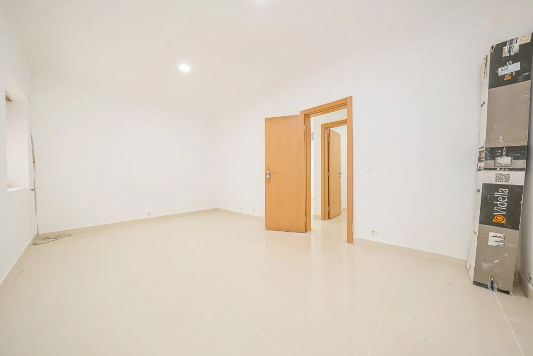 Moradia T5 para Venda em Carcavelos e Parede Foto 41