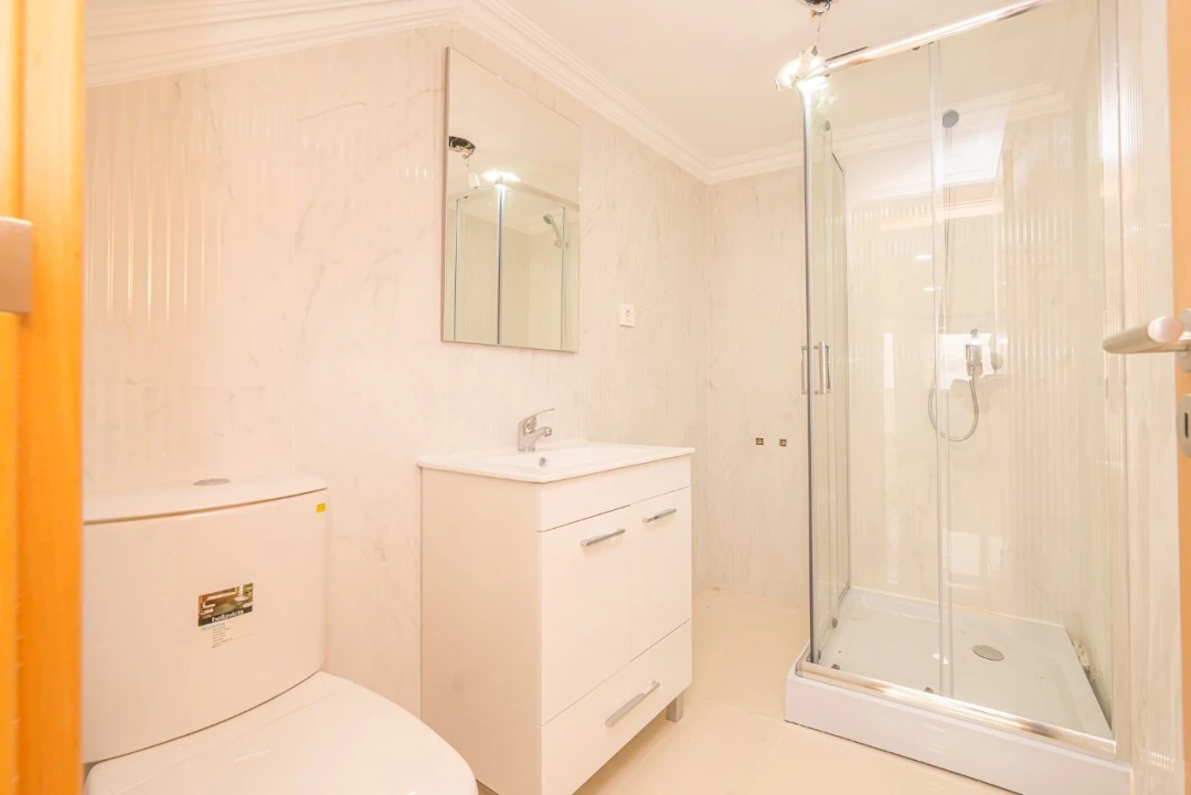 Moradia T5 para Venda em Carcavelos e Parede Foto 44