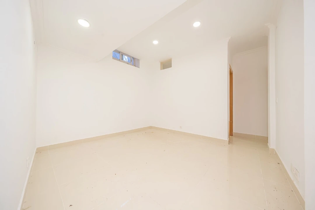 Moradia T5 para Venda em Carcavelos e Parede Foto 47