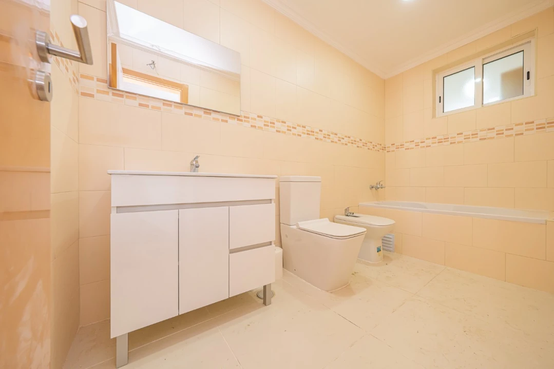 Moradia T5 para Venda em Carcavelos e Parede Foto 18