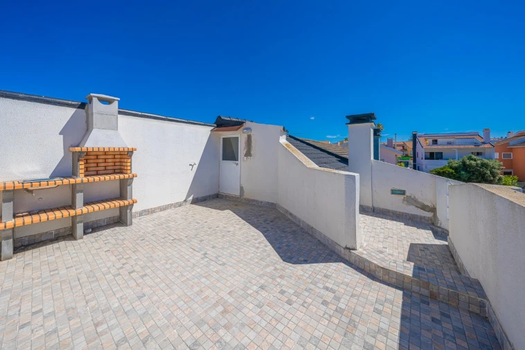 Moradia T5 para Venda em Carcavelos e Parede Foto 27