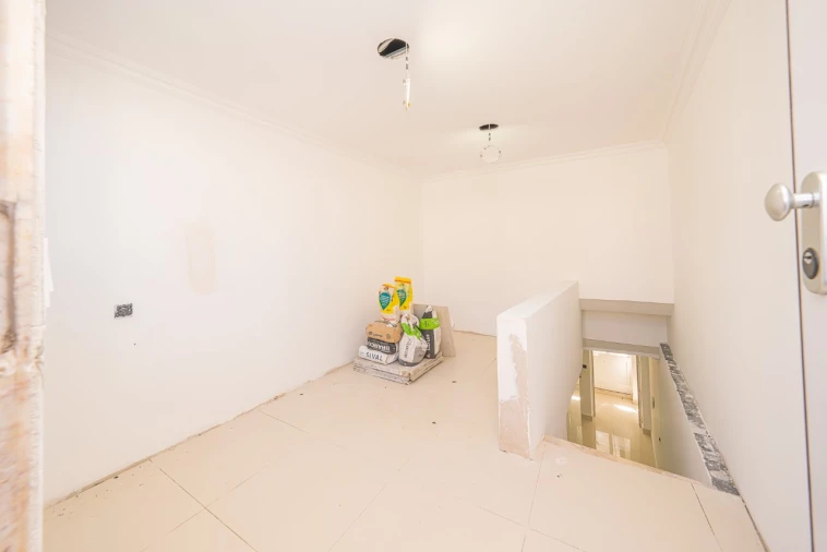 Moradia T5 para Venda em Carcavelos e Parede Foto 32