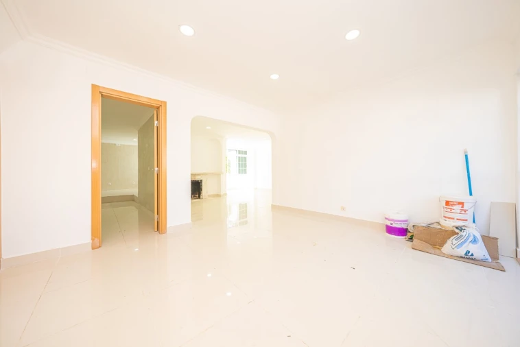 Moradia T5 para Venda em Carcavelos e Parede Foto 7